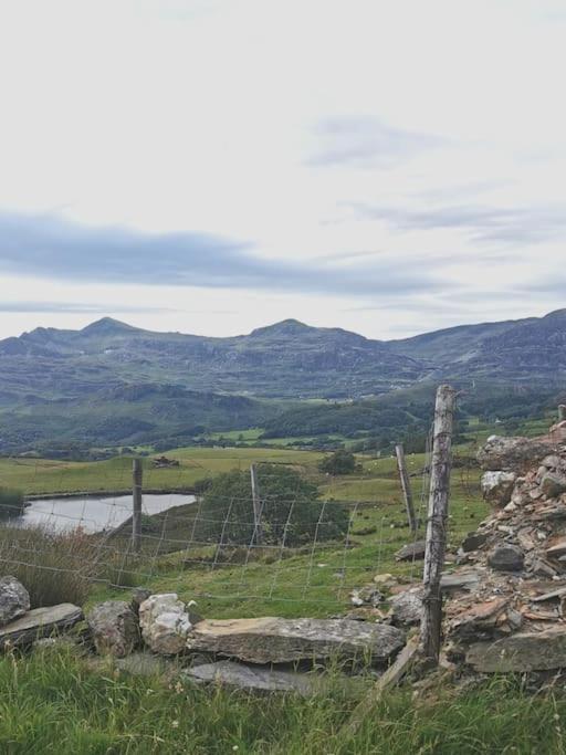 Zipworld Waterfalls Eryri Dogs Welcome 3 Bed Sleeps 5 Blaenau Ffestiniog Zewnętrze zdjęcie