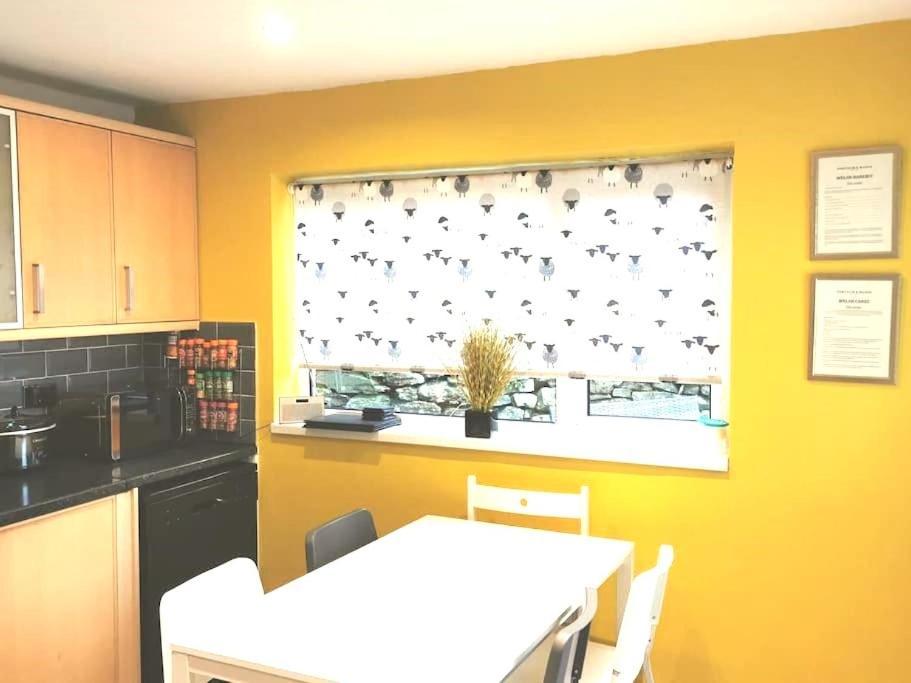 Zipworld Waterfalls Eryri Dogs Welcome 3 Bed Sleeps 5 Blaenau Ffestiniog Zewnętrze zdjęcie